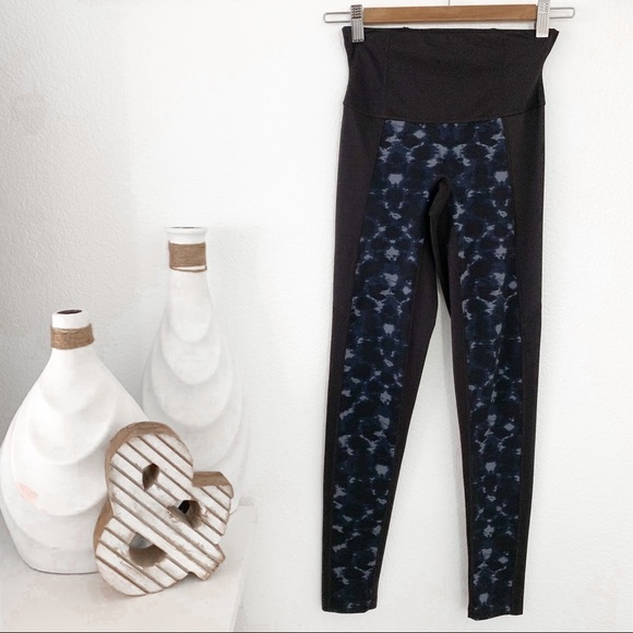 Spanx for the Gym Seriously Born on Fifth Size Small - Picture 6 of 14